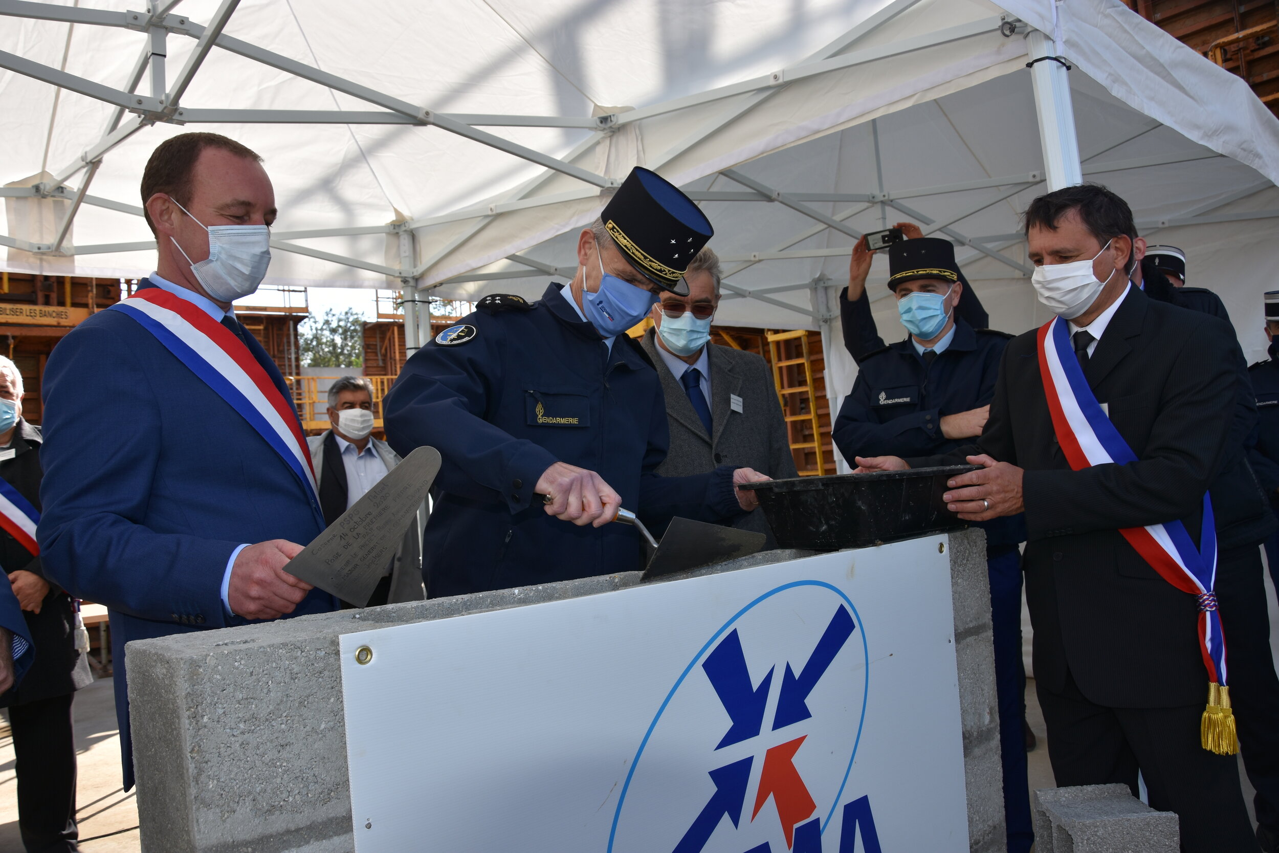 Gendarmerie : la première pierre de la caserne du PSPG de Paluel est scellée