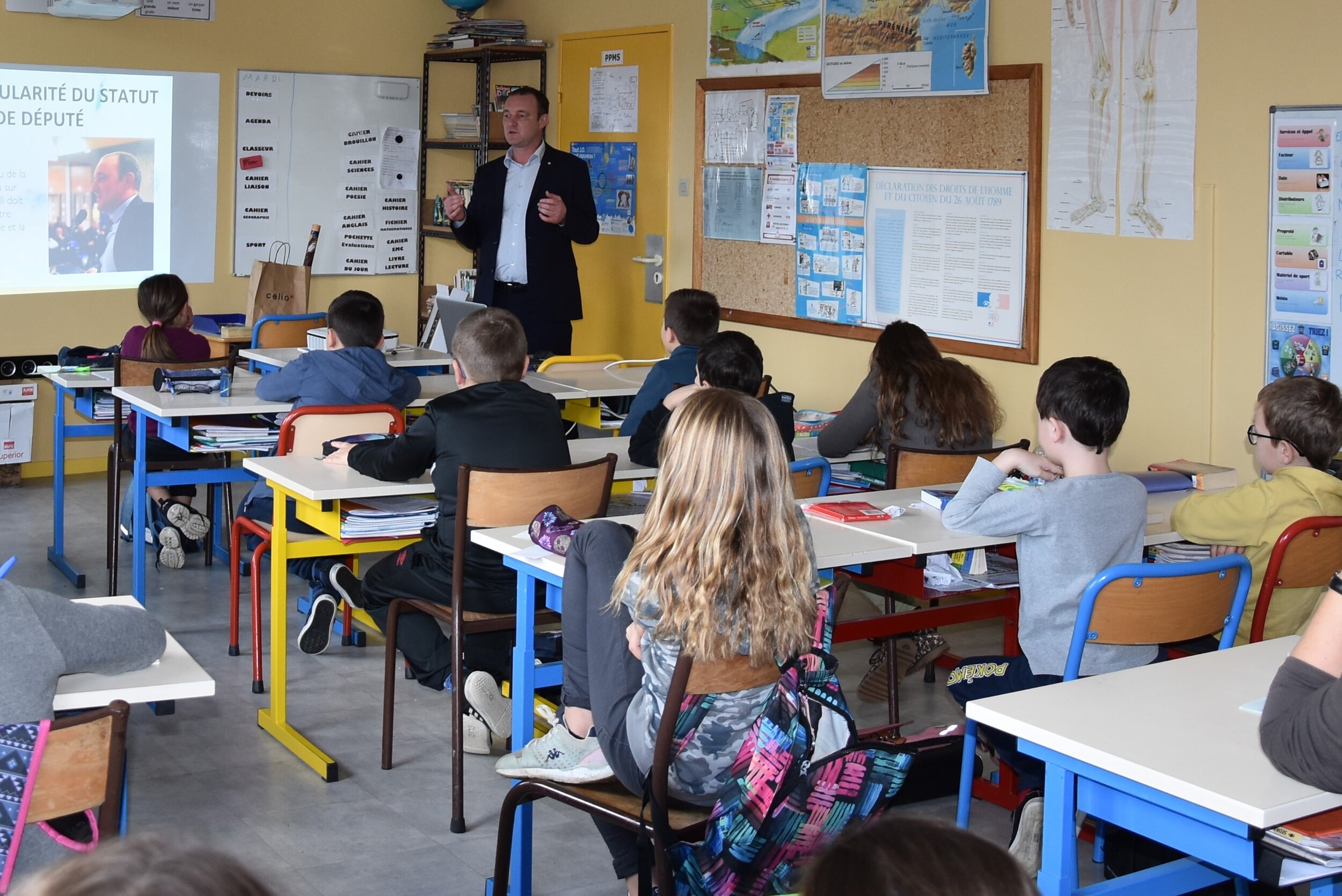 Versement d’une indemnité exceptionnelle de 450€ pour les directeurs d’école : promesse tenue !