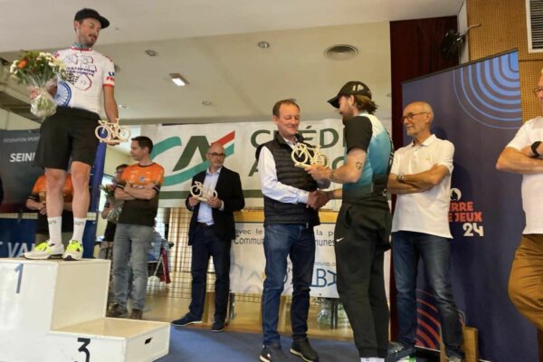 remise médailles cyclisme 1