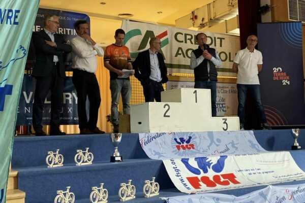 remise médailles cyclisme 3